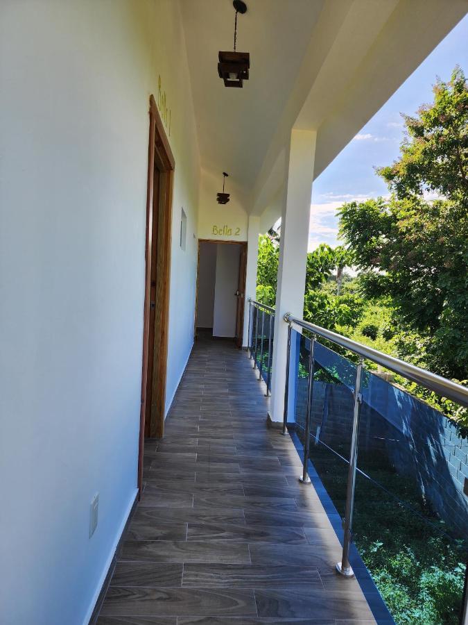 Bella Villa Room With Large Pool And Close To Beach لاس غاليراس المظهر الخارجي الصورة