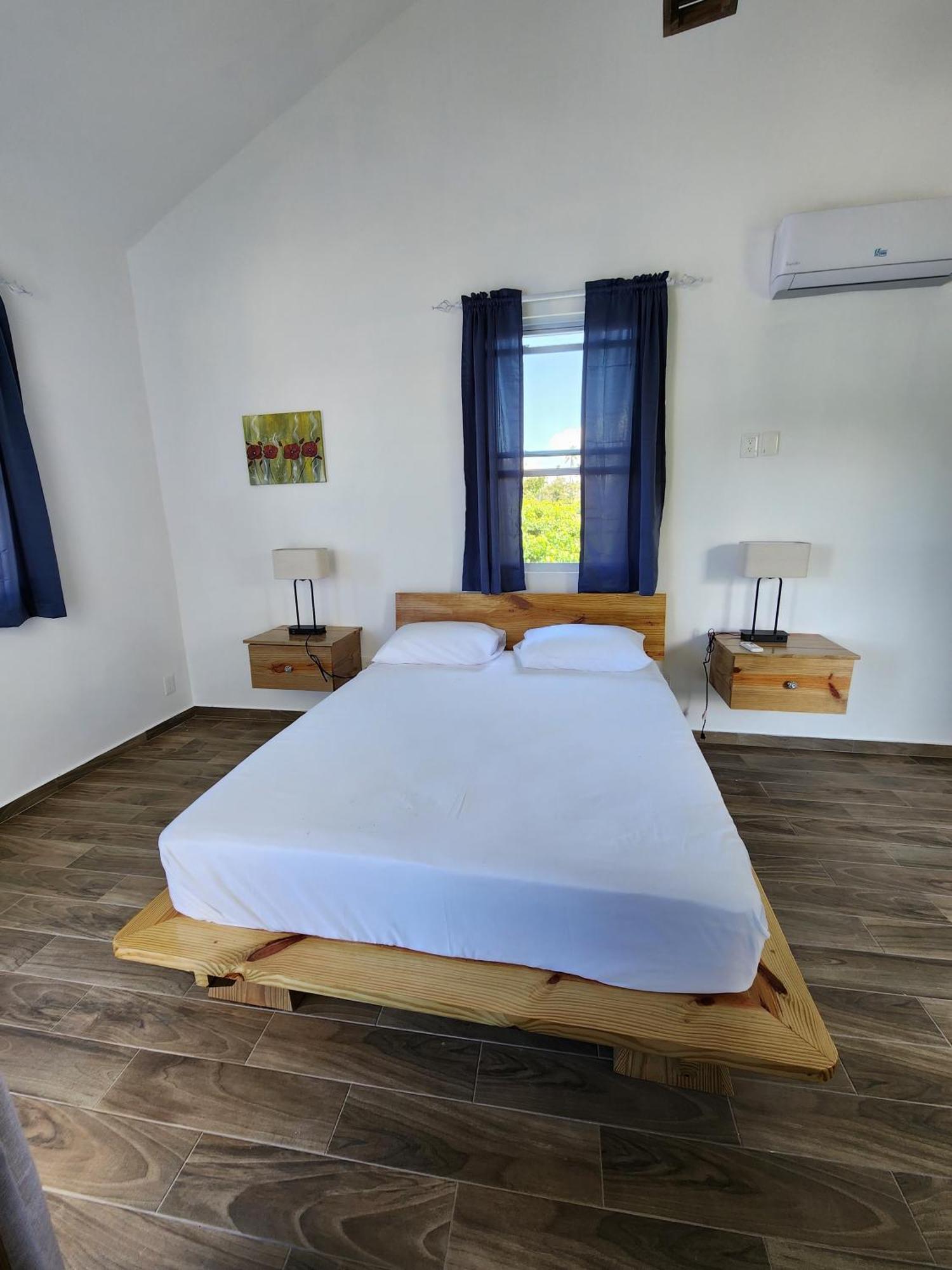 Bella Villa Room With Large Pool And Close To Beach لاس غاليراس المظهر الخارجي الصورة