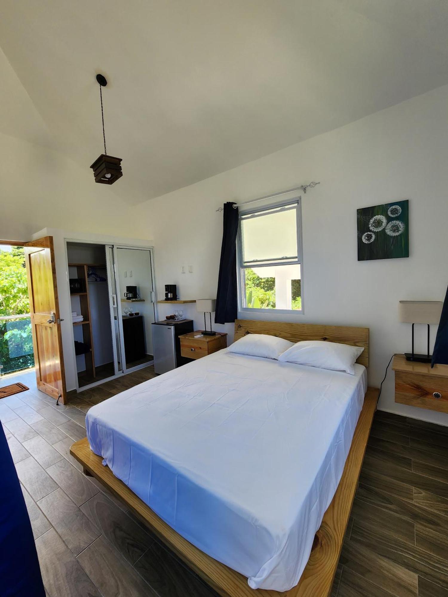 Bella Villa Room With Large Pool And Close To Beach لاس غاليراس المظهر الخارجي الصورة