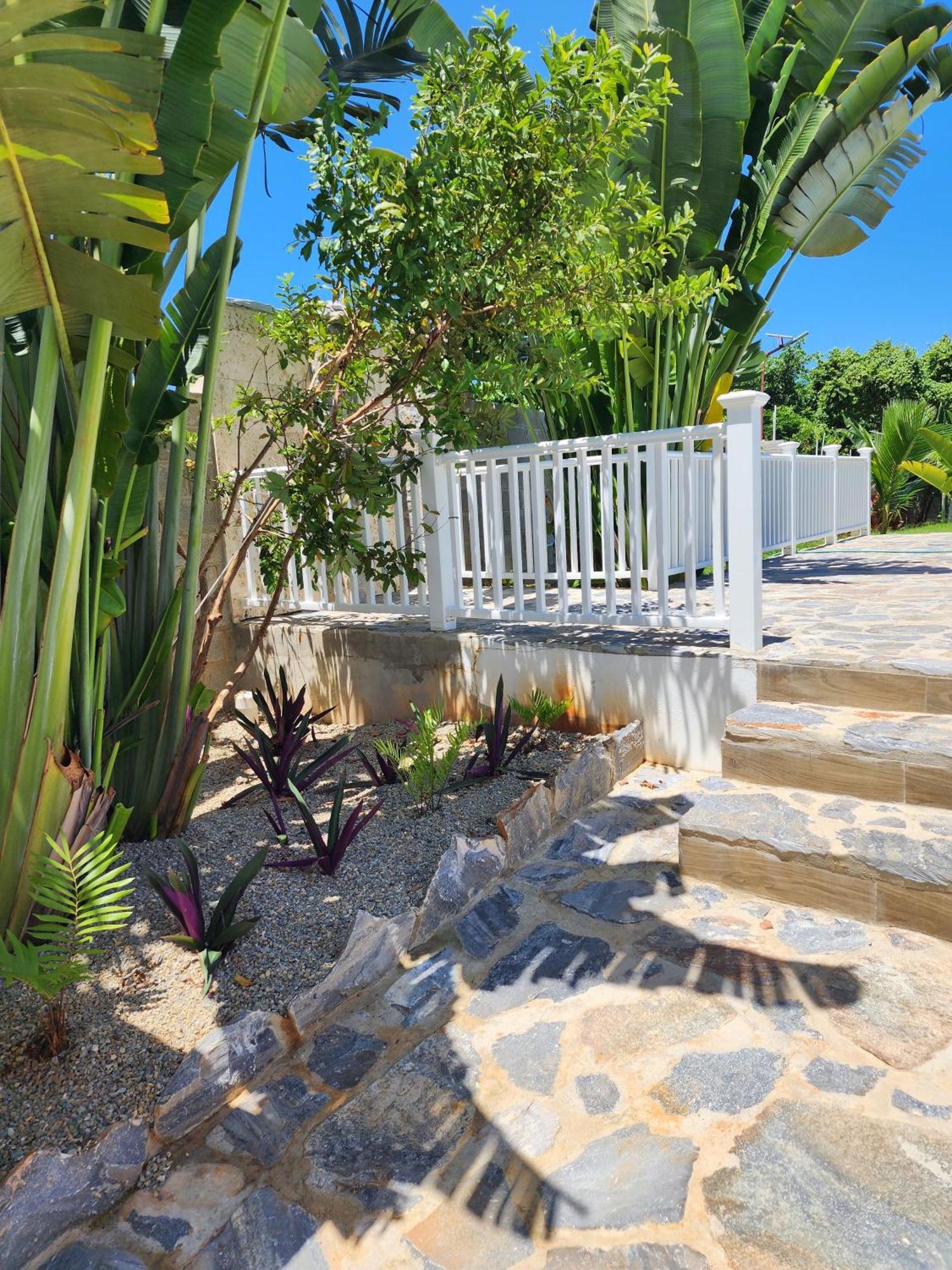 Bella Villa Room With Large Pool And Close To Beach لاس غاليراس المظهر الخارجي الصورة