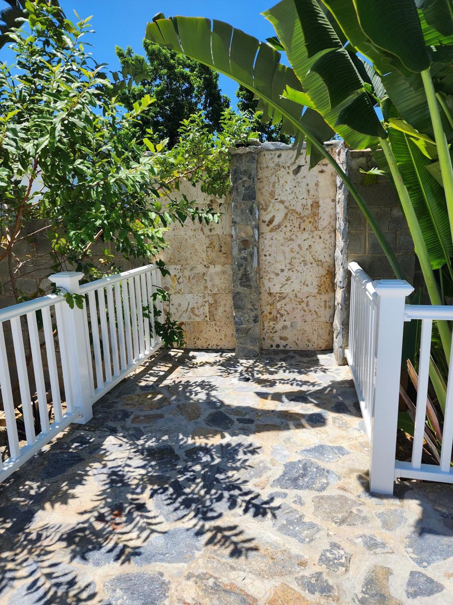 Bella Villa Room With Large Pool And Close To Beach لاس غاليراس المظهر الخارجي الصورة